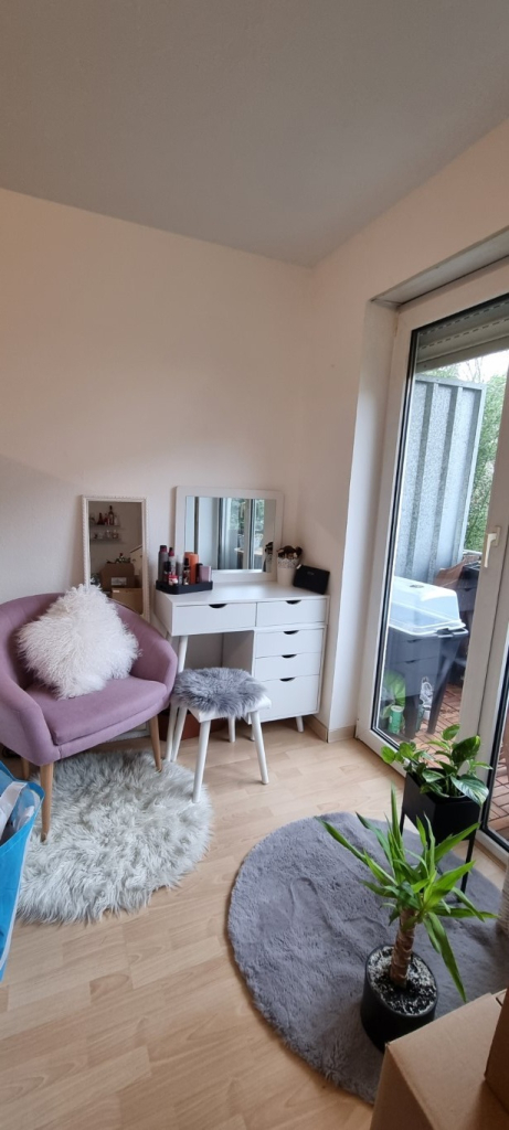 Immobilienangebot - Karlsruhe - Alle - Helle 1 Zimmer Erdgeschosswohnung mit Balkon und TG-Stellplatz in zentraler Lage von Karlsruhe!