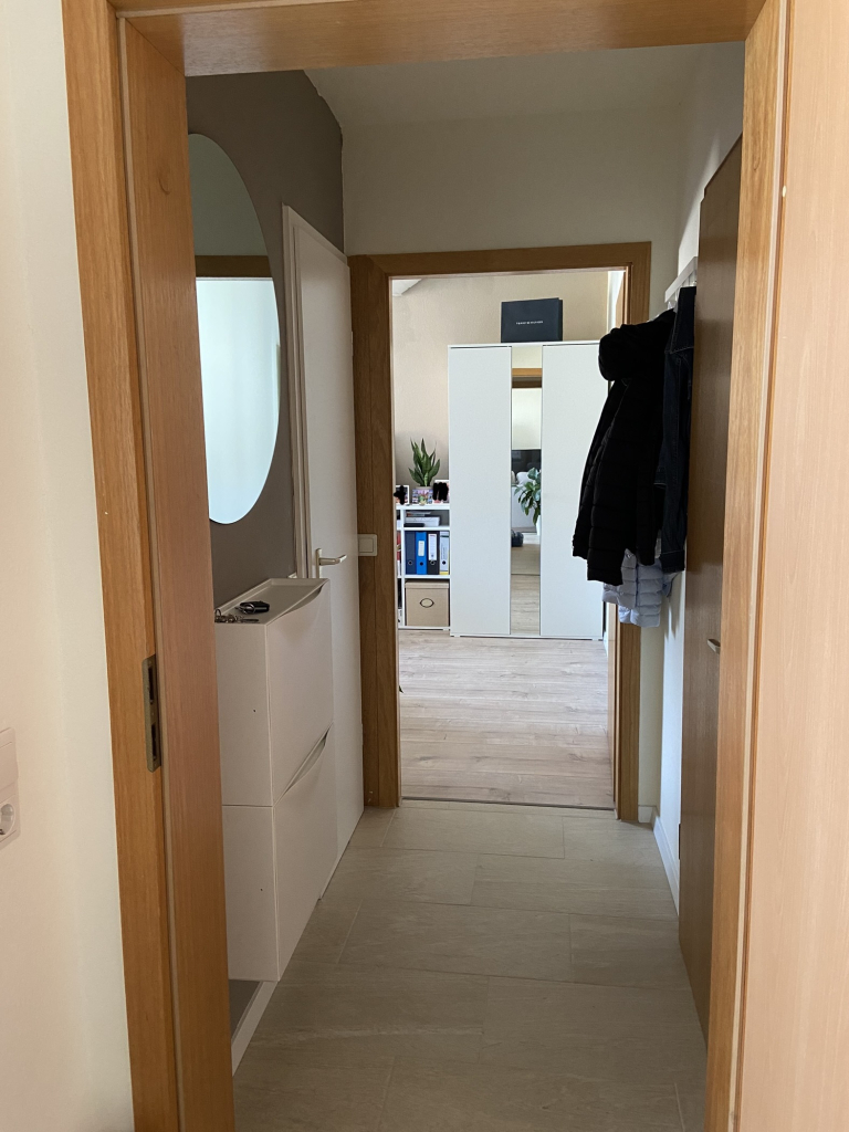 Immobilienangebot - Karlsruhe - Alle - Helle 2 Zimmer Dachgeschosswohnung in zentraler Lage von Karlsruhe!