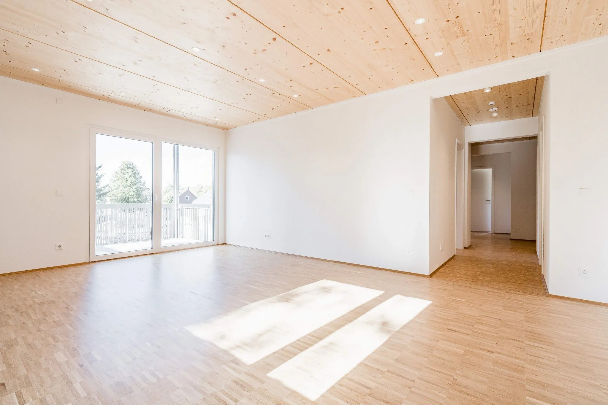 2LangHerzlich Willkommen Immobilienangebot - Dettenheim - Alle - Schnell sichern ! :NEUBAU: 4 Zimmerwohnung im 2. Obergeschoss mit Loggia