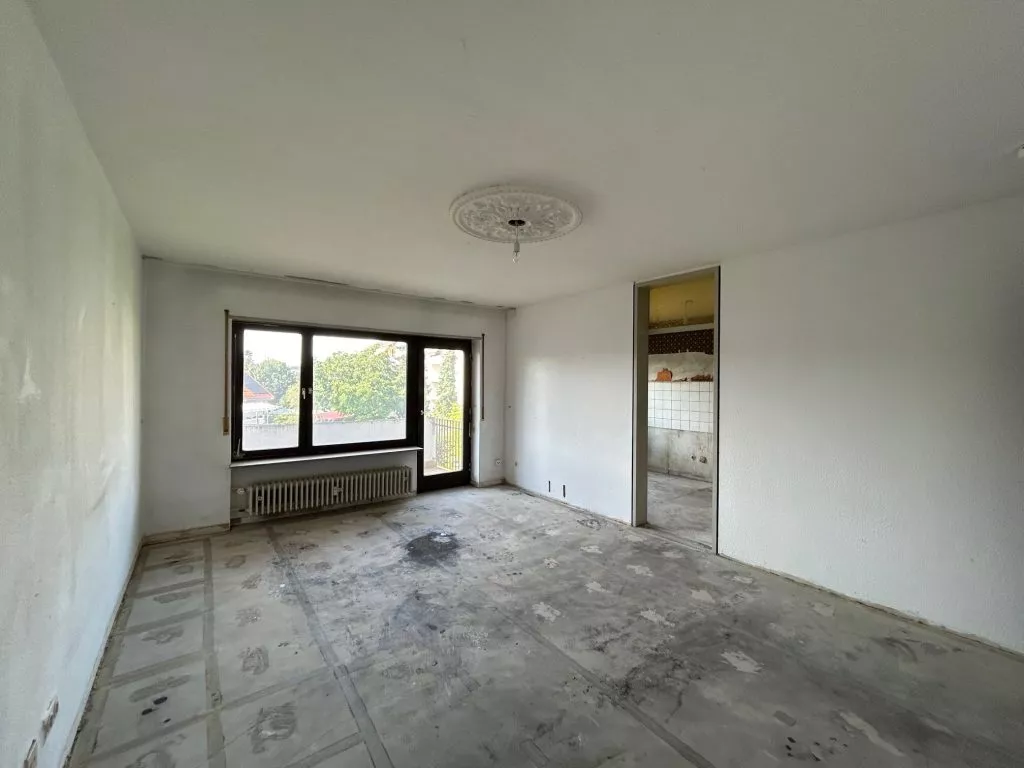 Immobilienangebot - Schwetzingen - Alle - Attraktive 2-Zimmer ETW mit Balkon und Garage!