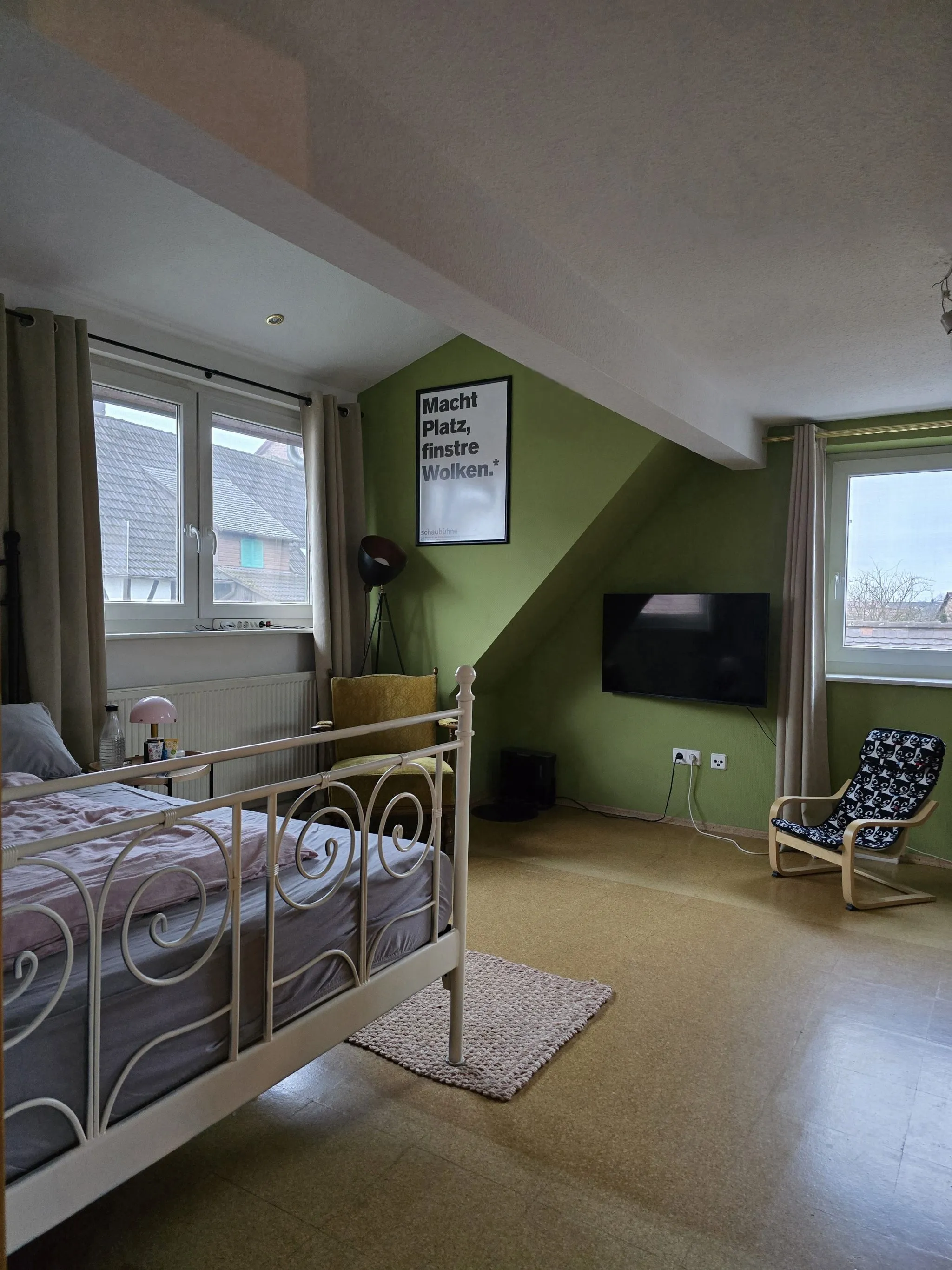 6LangZimmer Immobilienangebot - Iffezheim - Alle - 3 Zimmer Wohnung mit 59 m² Dachterrasse, Garage und eingenemen Treppenaufgang