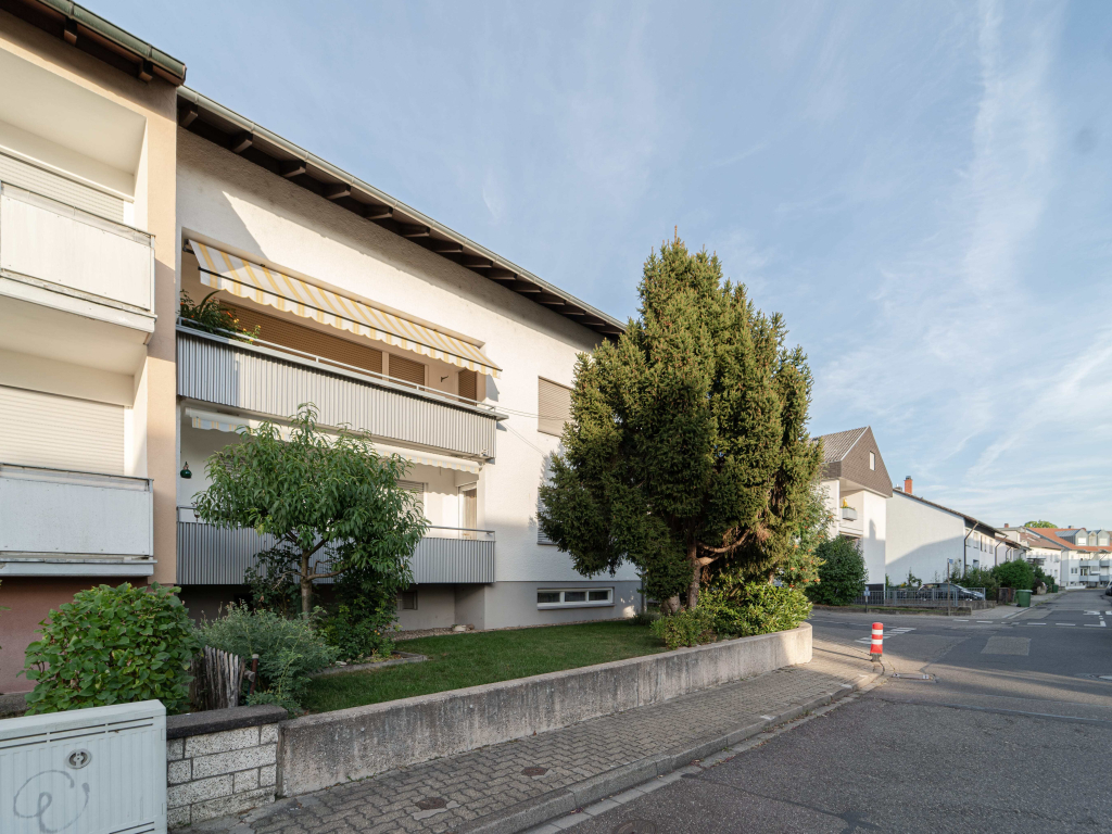 Immobilienangebot - Pfinztal - Alle - Ruhige Dachgeschosswohnung über den Dächern Pfinztals