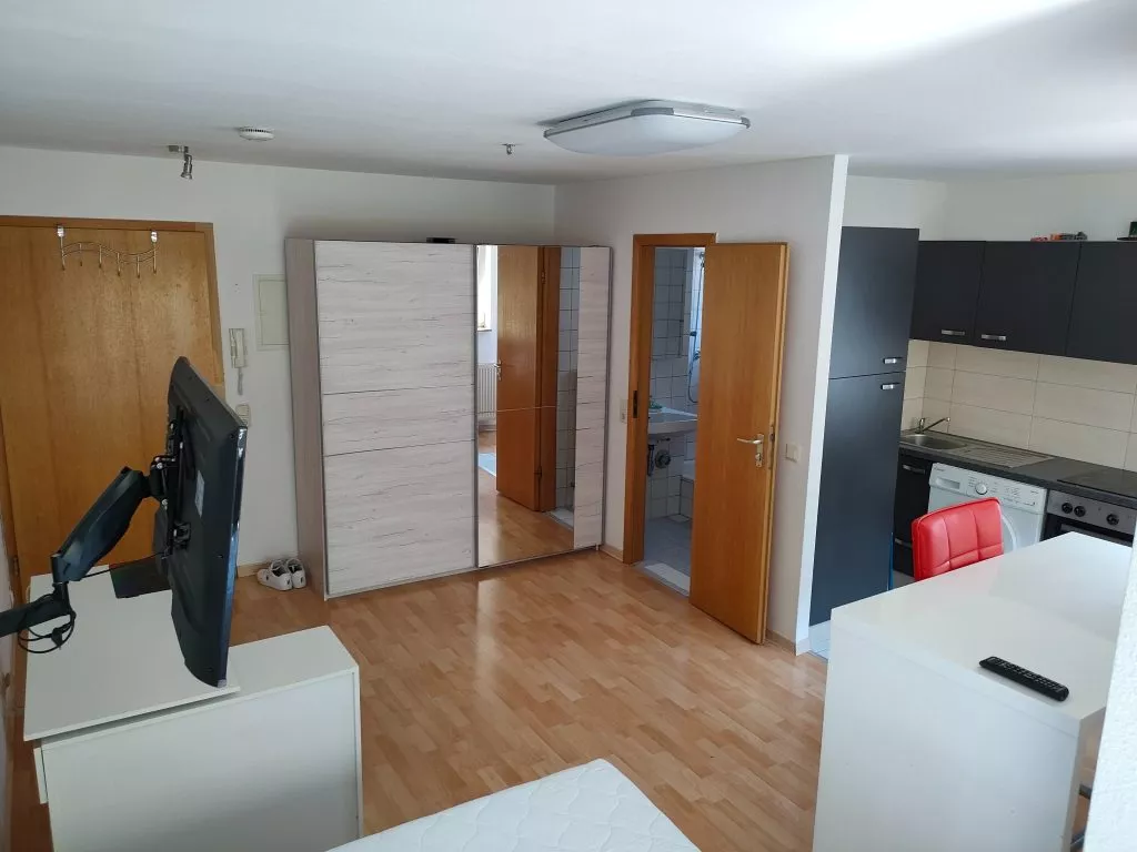 Immobilienangebot - Karlsruhe - Alle - 1 Zimmer Erdgeschosswohnung in zentraler Lage von Karlsruhe zu vermieten!