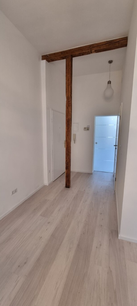 Immobilienangebot - Karlsruhe - Alle - :Nahe UNI: Neu sanierte, vollmöblierte 2 ZWG mit Balkon in Karlsruhe-Oststadt!