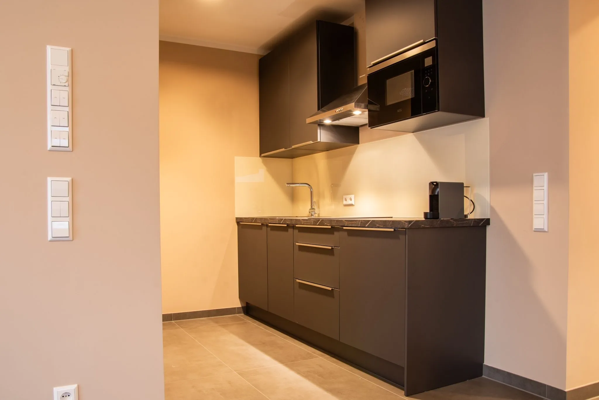 1LangKüche Immobilienangebot - Karlsruhe - Alle - Möblierte Wohnung in Karlsruhe-Durlach ++ Exklusives wohnen ++ Pauschalmiete ++
