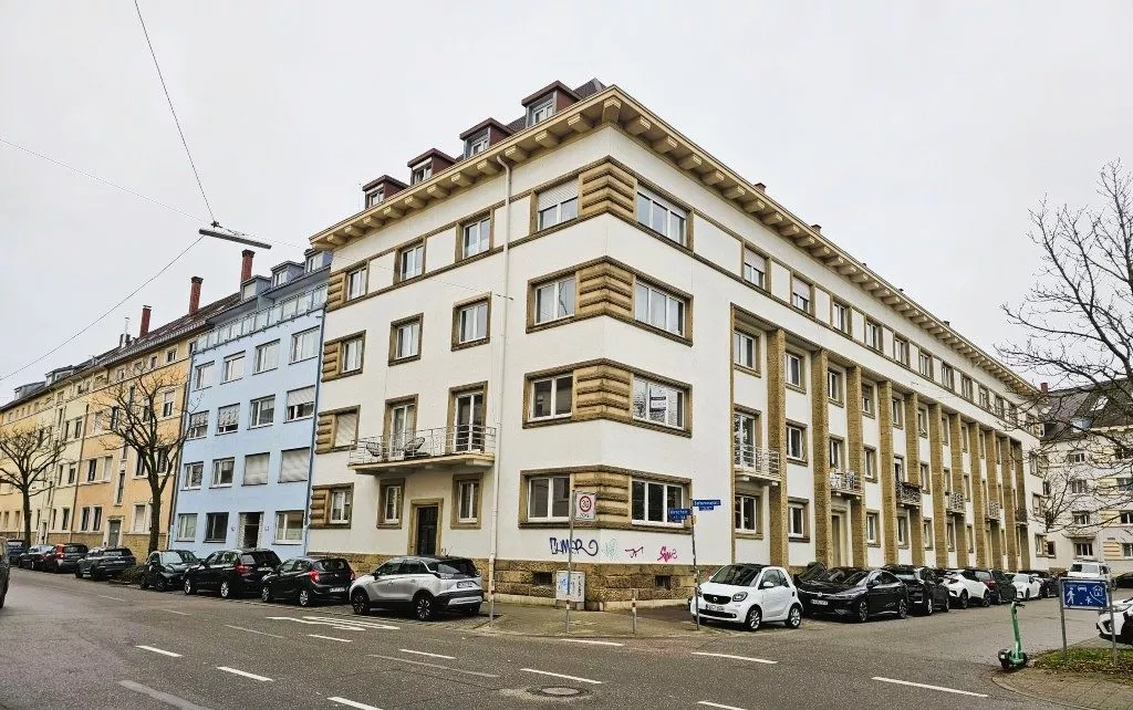 Immobilienangebot - Karlsruhe - Alle - Wohnen mit Stil: Neu renovierte 4-Zimmerwohnung mit Altbaucharme in zentraler Lage von Karlsruhe