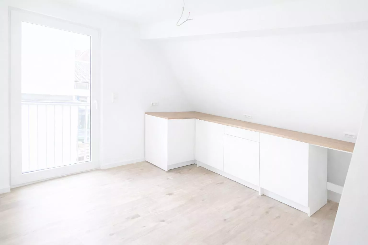 Immobilienangebot - Durmersheim - Alle - Stilvolles Wohnen im Dachgeschoss – Ihr Traumzuhause erwartet Sie!