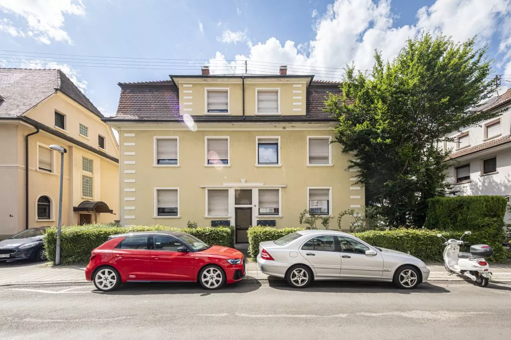 Immobilienangebot - Karlsruhe - Alle - 2 Zimmer-Wohnung mit sonnigen Balkon in Karlsruhe-Weiherfeld zu vermieten!