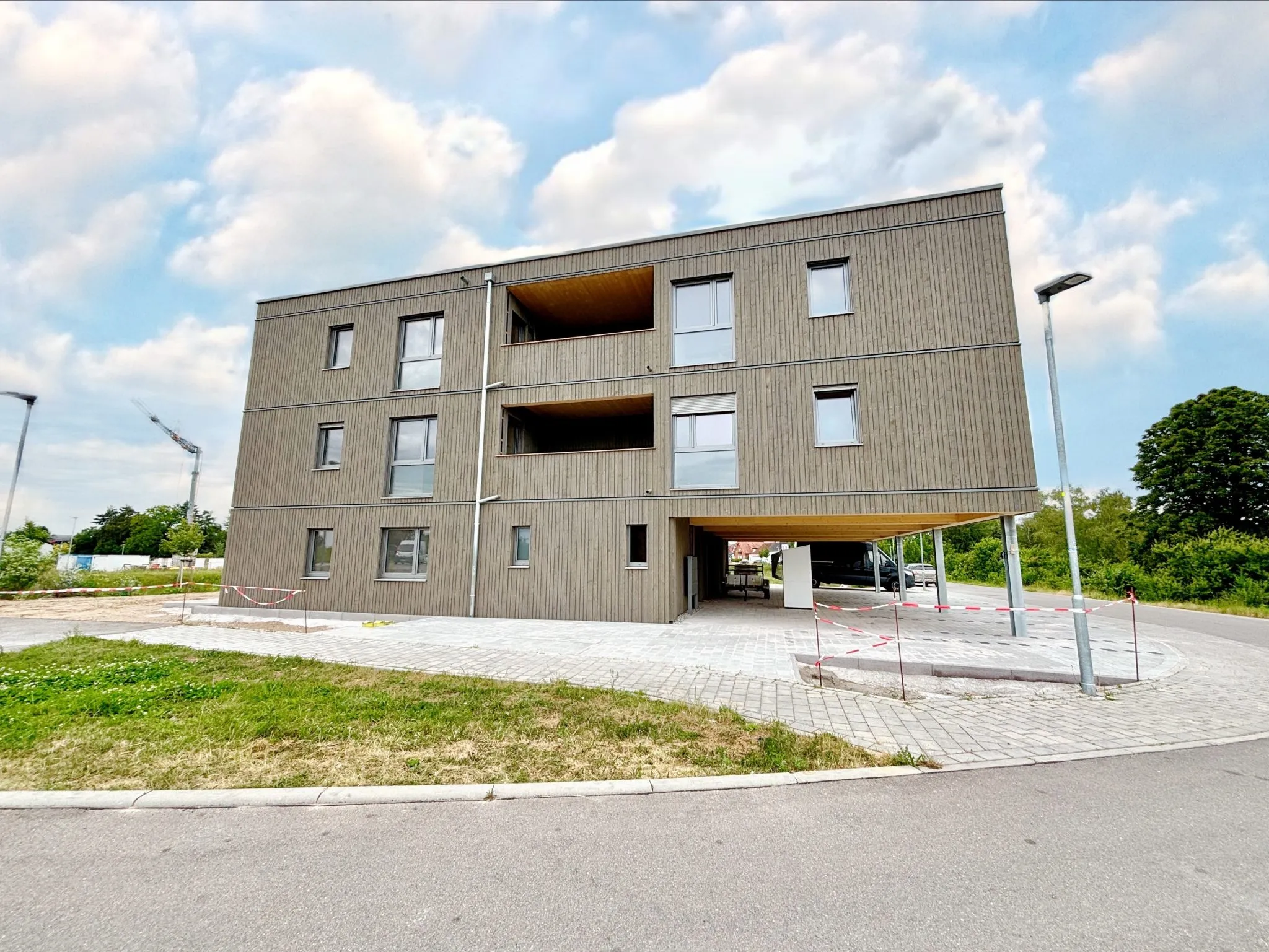Immobilienangebot - Dettenheim - Alle - Neubauwohnung mit Weitblick: 5 Zimmer, 2 Loggien und 2 Stellplätze