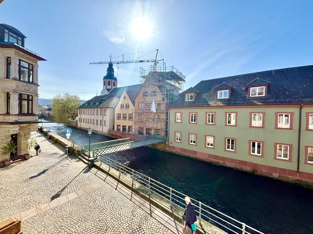 Immobilienangebot - Ettlingen - Alle - Helle 4-Zimmer-Wohnung mit traumhaftem Alb-Blick in Ettlingen