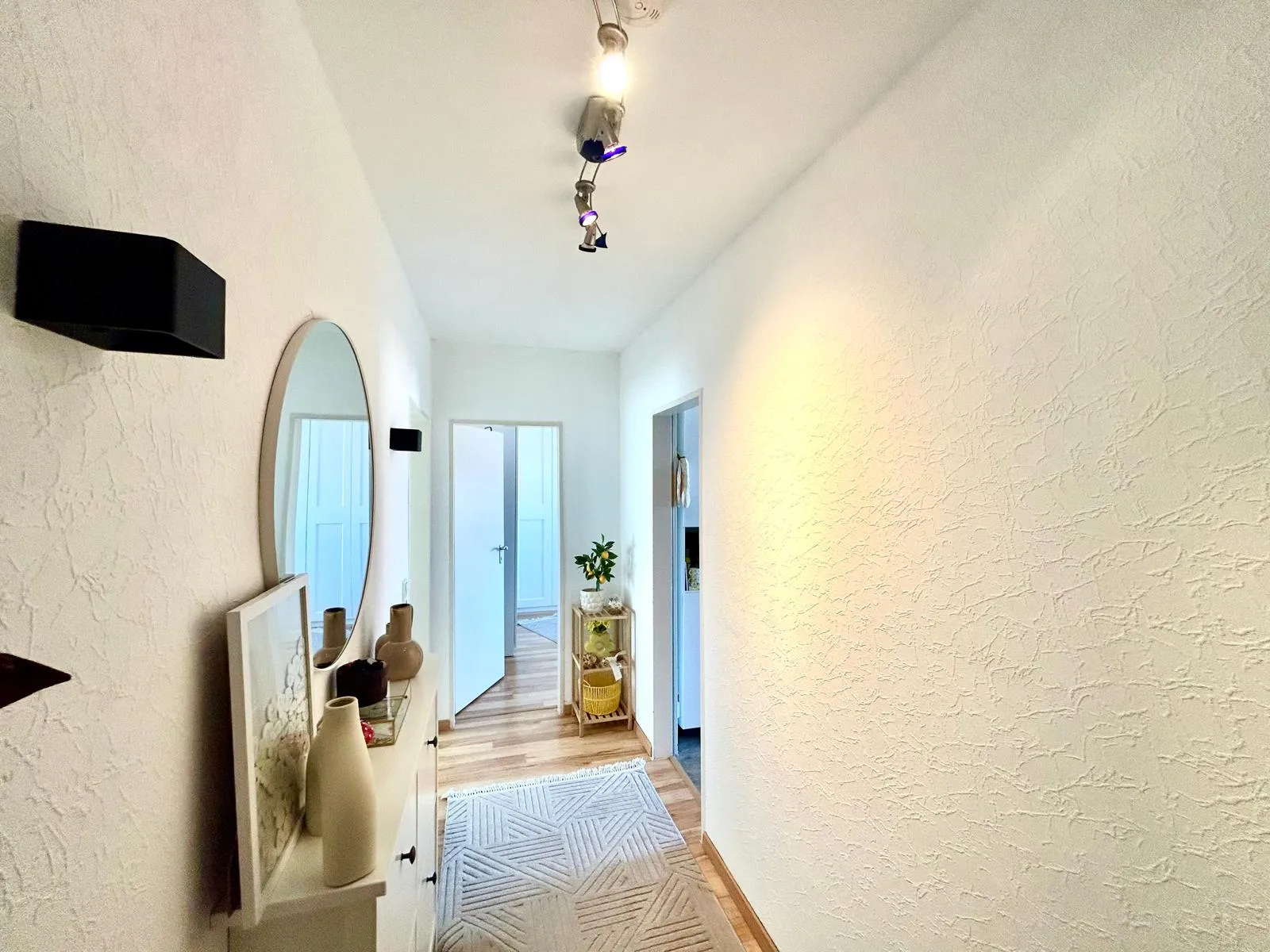 Immobilienangebot - Linkenheim-Hochstetten - Alle - Starke Rendite & langfristige Vermietung – 12-Familienhaus in Linkenheim-Hochstetten