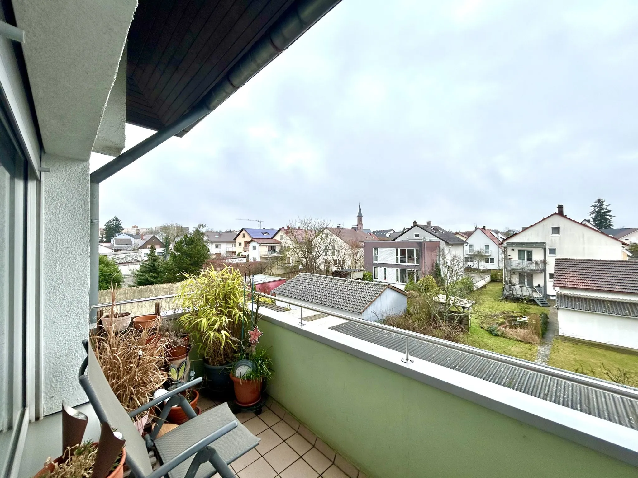Immobilienangebot - Linkenheim-Hochstetten - Alle - Starke Rendite & langfristige Vermietung – 12-Familienhaus in Linkenheim-Hochstetten