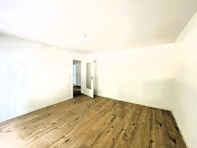 10LangWohnzimmer Immobilienangebot - Rastatt - Alle - Erstbezug nach Renovierung: 3-Zimmer-Erdgeschosswohnung mit Balkon in Rastatt zu vermieten!