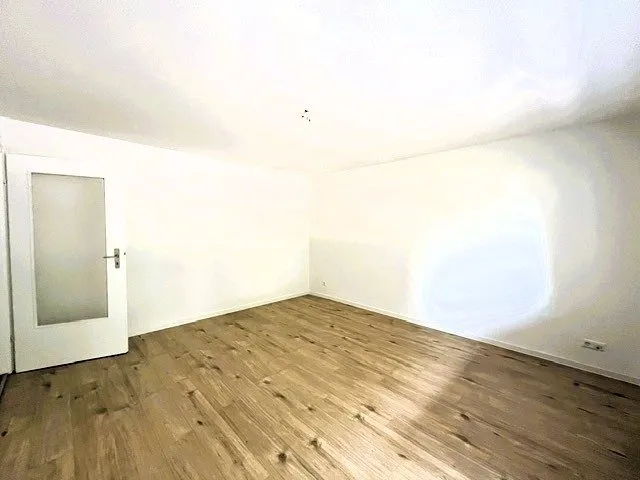 11LangWohnzimmer Immobilienangebot - Rastatt - Alle - Erstbezug nach Renovierung: 3-Zimmer-Erdgeschosswohnung mit Balkon in Rastatt zu vermieten!