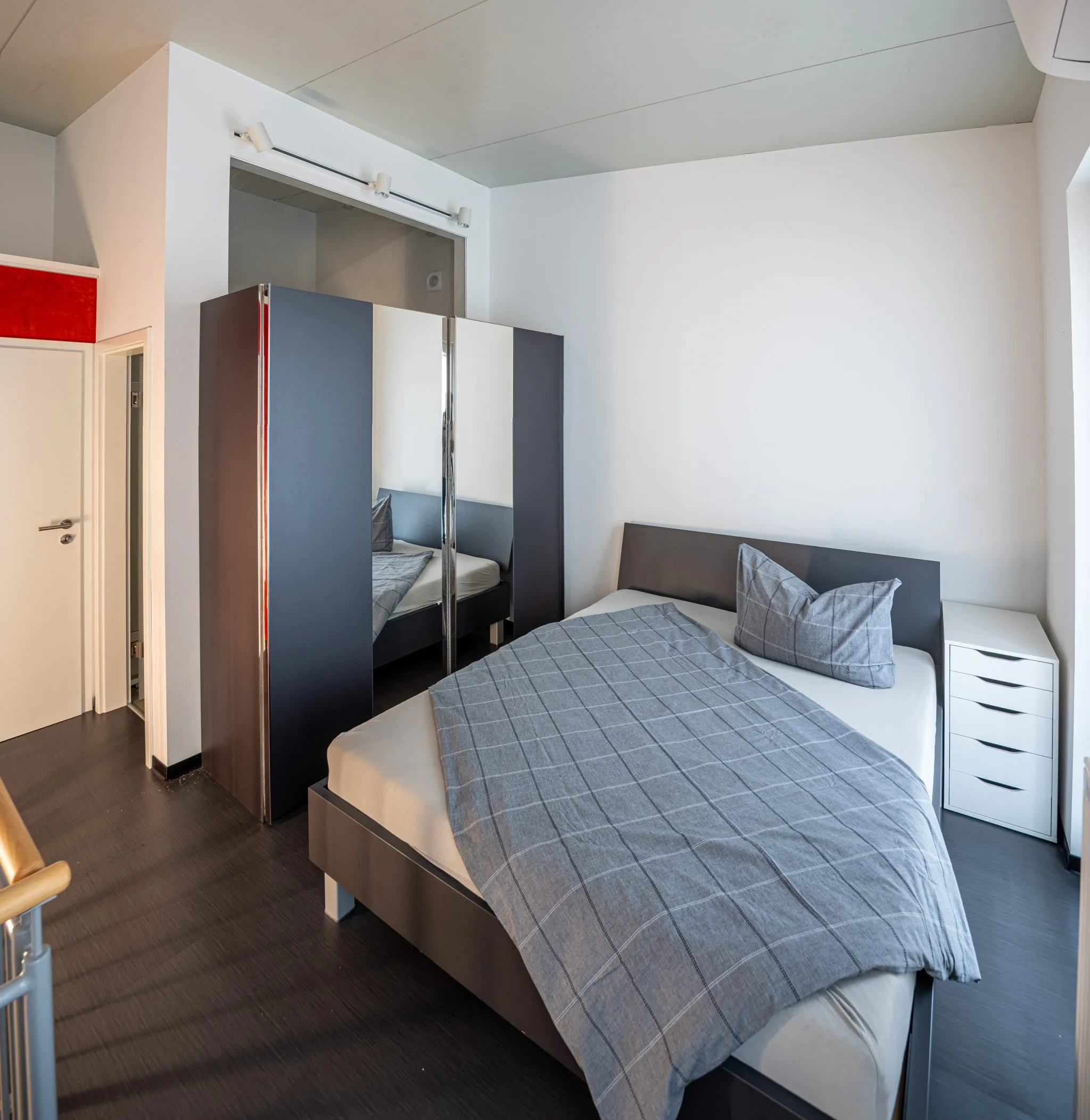 Immobilienangebot - Karlsruhe - Alle - Top Invest ! 3 hochwertige Maisonette-Wohnungen in ruhigem Rückgebäude nahe KIT Karlsruhe-Oststadt