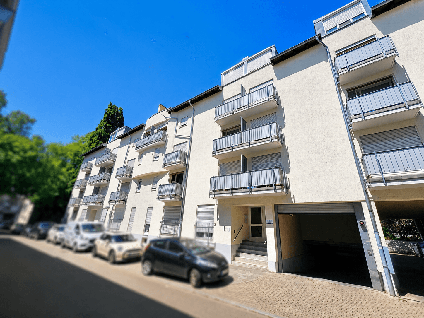 Immobilienangebot - Karlsruhe - Alle - Attraktive DG-Wohnung mit TG-Stellplatz – Interessante Kapitalanlage in der Karlsruher Südstadt