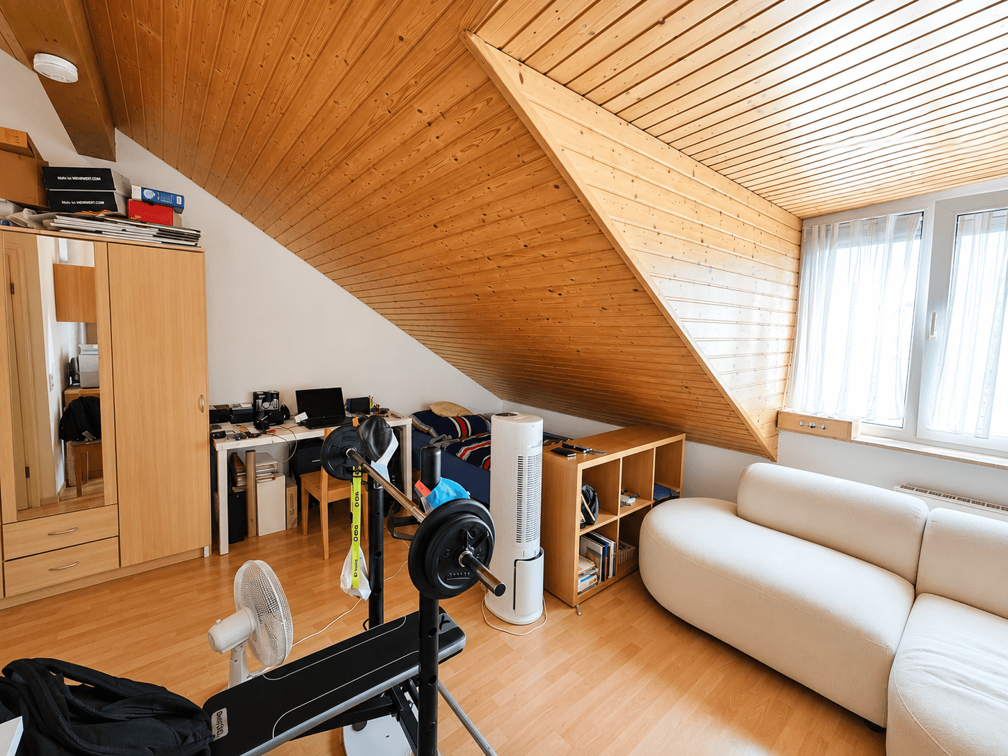Immobilienangebot - Karlsruhe - Alle - Attraktive DG-Wohnung mit TG-Stellplatz – Interessante Kapitalanlage in der Karlsruher Südstadt