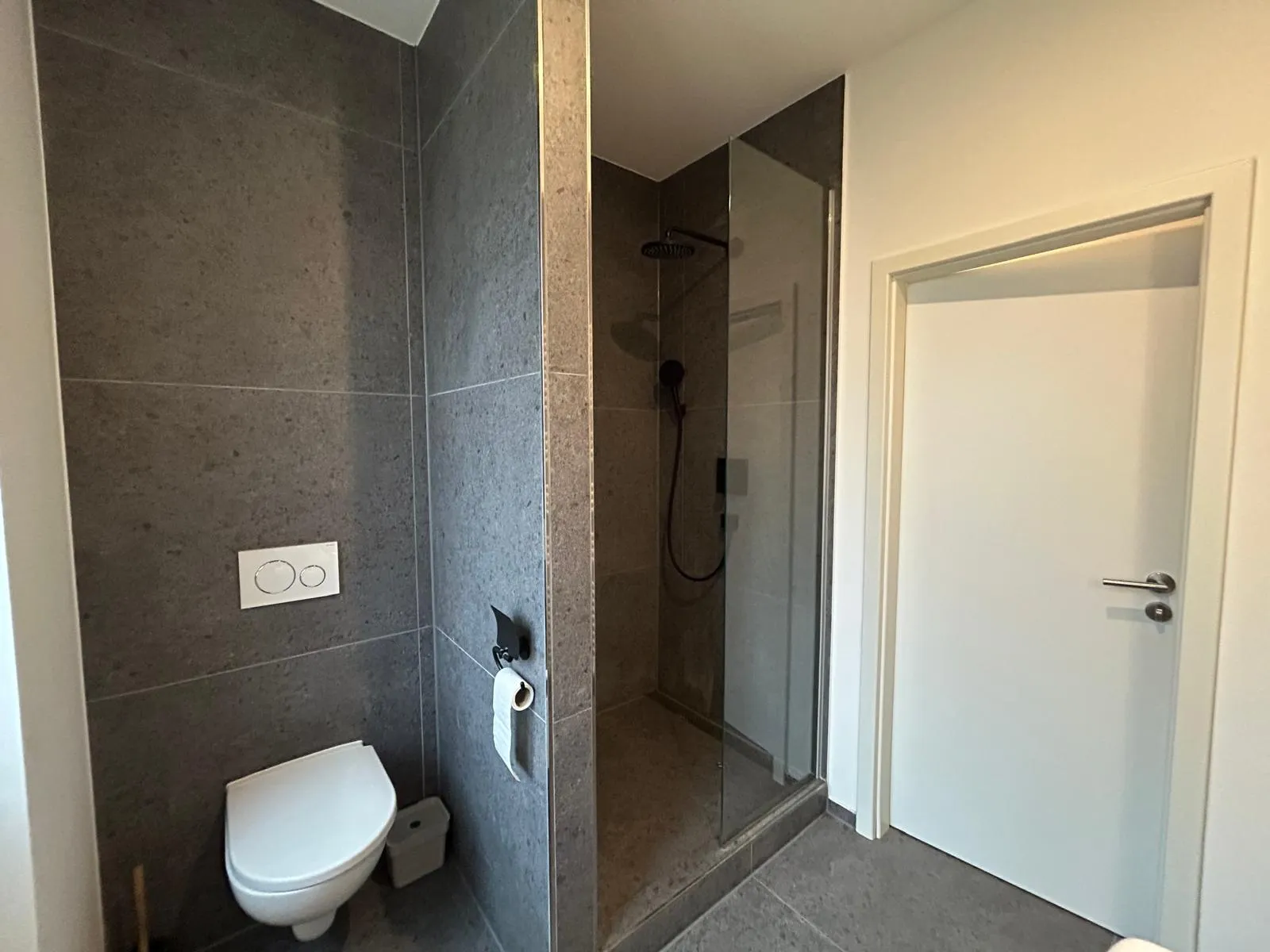 2LangDusche Immobilienangebot - Karlsruhe - Alle - Helle 2-Zimmer-Wohnung im Herzen der Karlsruher Oststadt