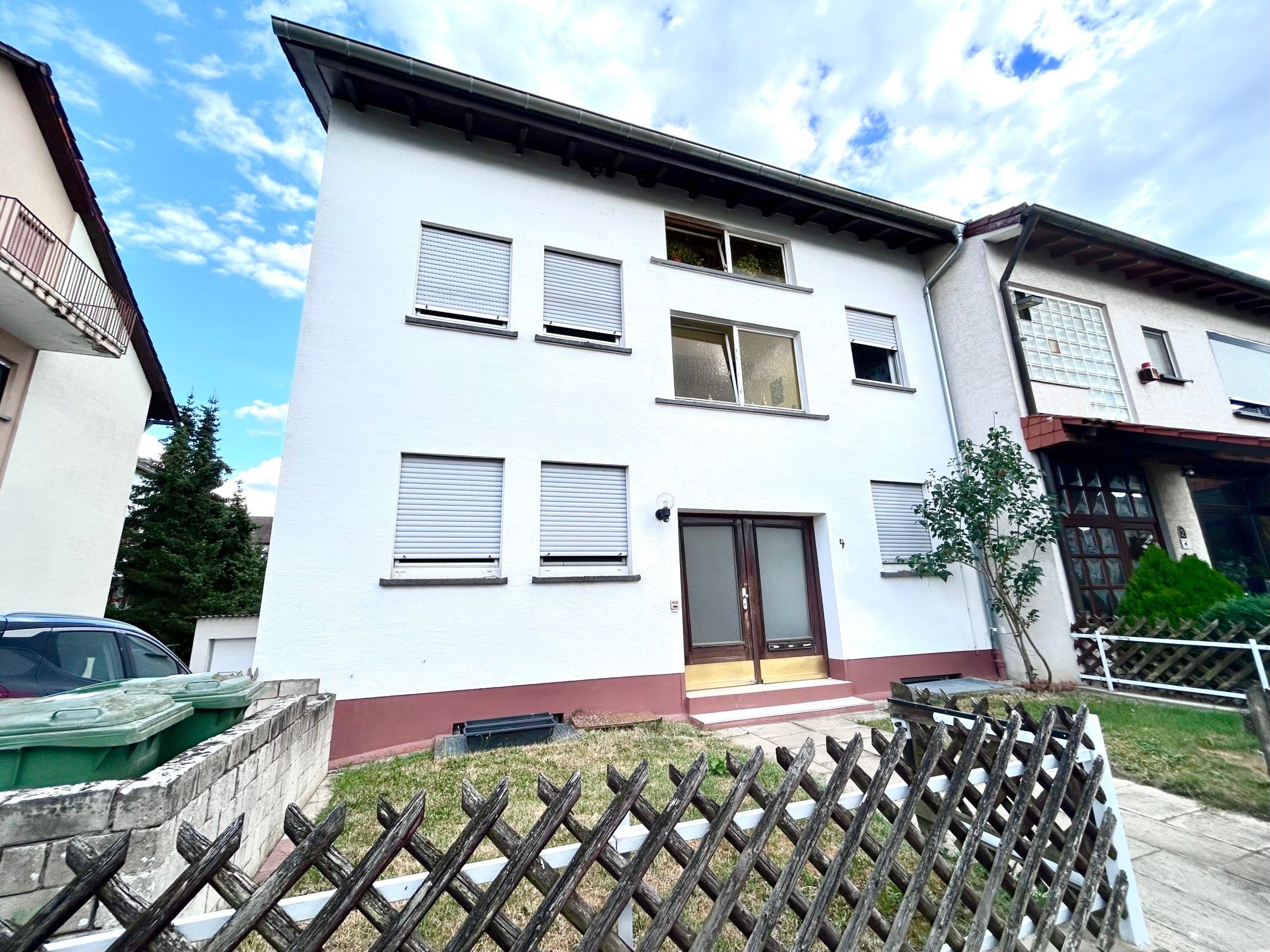 Immobilienangebot - Linkenheim-Hochstetten - Alle - Solides Zweifamilienhaus in ruhiger Lage – langjährig vermietet mit Entwicklungspotenzial