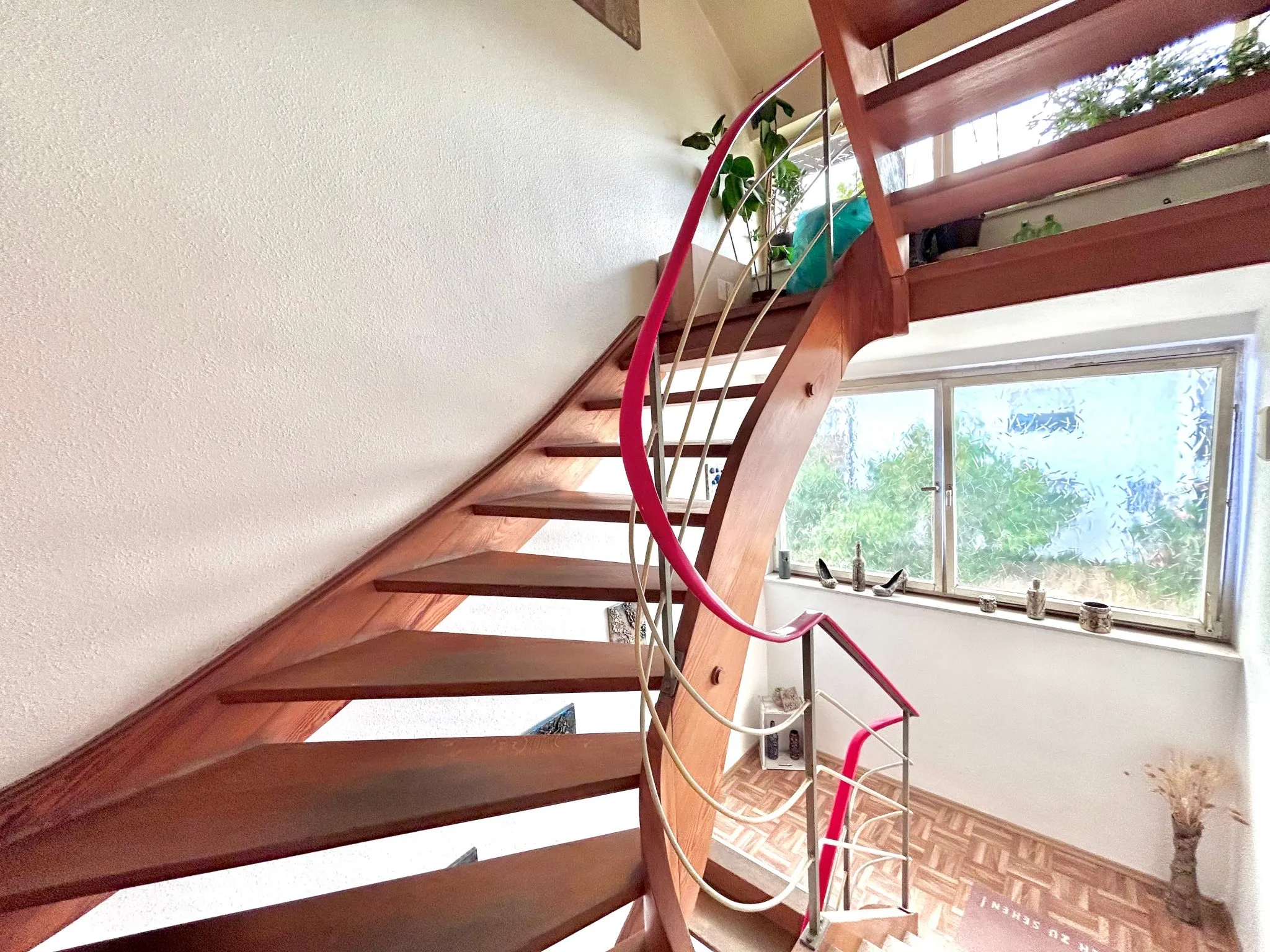 5LangTreppenhaus Immobilienangebot - Linkenheim-Hochstetten - Alle - Solides Zweifamilienhaus in ruhiger Lage – langjährig vermietet mit Entwicklungspotenzial
