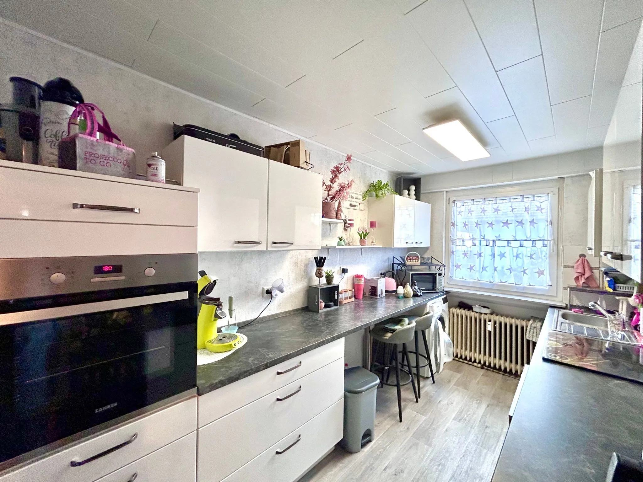 6LangKüche Obergeschoss Immobilienangebot - Linkenheim-Hochstetten - Alle - Solides Zweifamilienhaus in ruhiger Lage – langjährig vermietet mit Entwicklungspotenzial