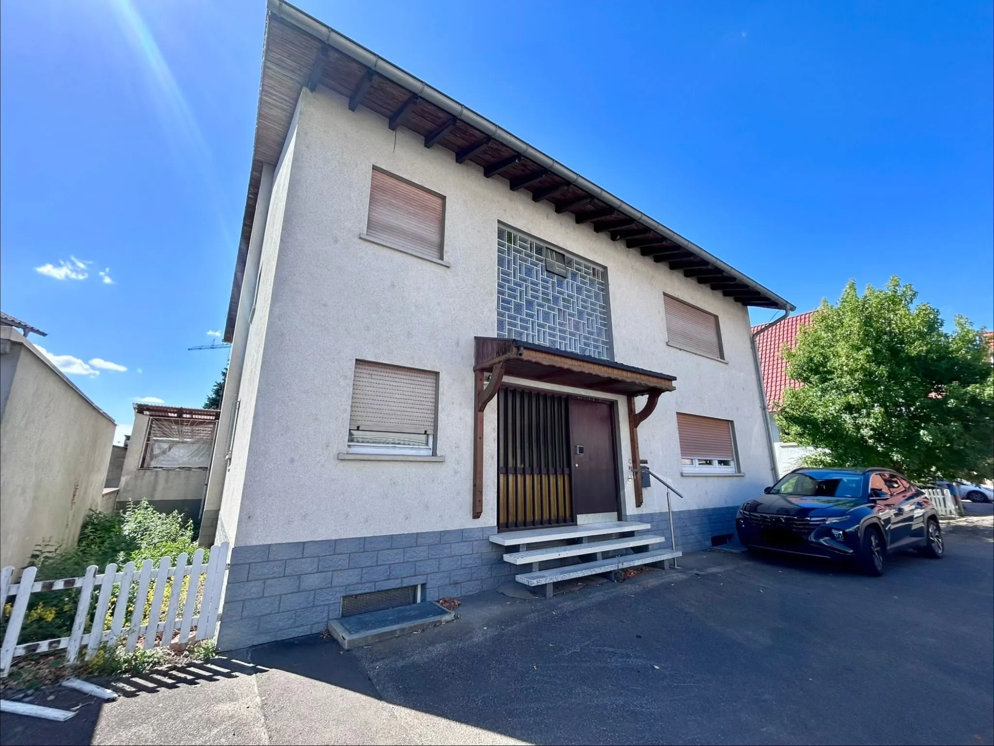7LangVorderansicht Immobilienangebot - Wiesloch - Alle - Viel Platz und viele Möglichkeiten – Ein-/Zweifamilienhaus auf ca. 700 m² Grundstück