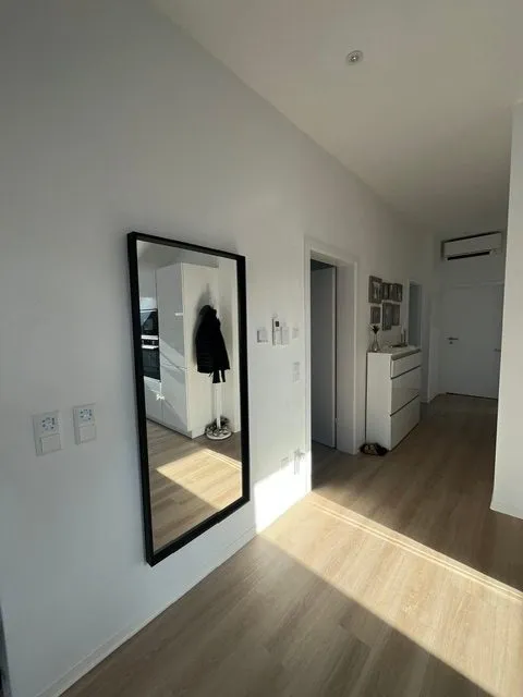 10LangFlur Immobilienangebot - Wörth am Rhein - Alle - Moderne 4-Zimmer-mit Balkon und zwei KFZ-Stellplätzen in Wörth