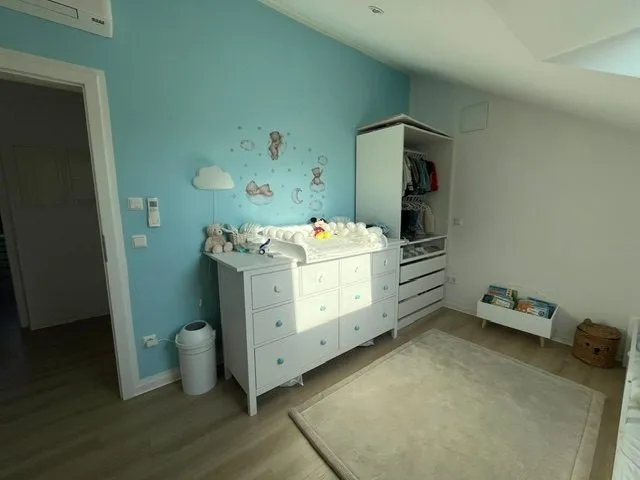 20LangKinderzimmer Immobilienangebot - Wörth am Rhein - Alle - Moderne 4-Zimmer-mit Balkon und zwei KFZ-Stellplätzen in Wörth