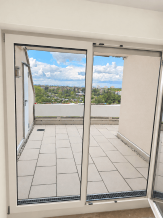 2LangTerrasse (Blick aus Master Schlafzimmer) Immobilienangebot - Karlsruhe - Alle - Wohnen über Karlsruhe – großzügige 4,5-Zimmer-Wohnung mit Westterrasse und Panoramablick